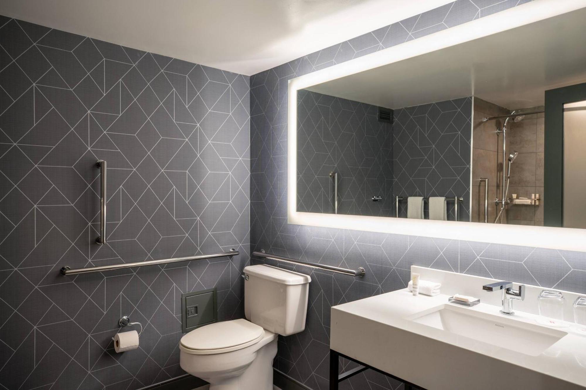 Philadelphia Marriott Old City Екстер'єр фото